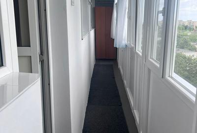Apartament cu 3 camere decomandat în Berceni - 2