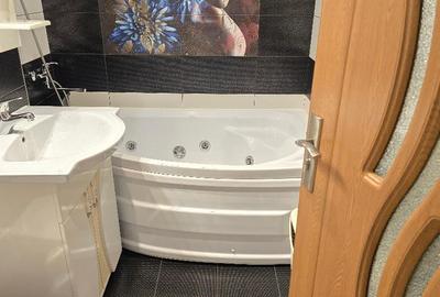 Vand apartament 2 camere decomandat in Deva, zona Zamfirescu, suprafat - 5