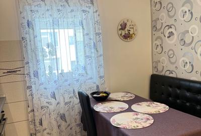 Apartament cu 2 camere decomandat în E3 - 1