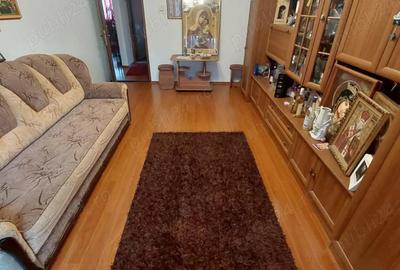 Apartament cu 2 camere decomandat în Petros - 1