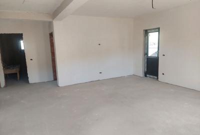 Casă cu 4 camere în Central - 4
