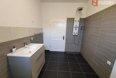 Casa cu 5 camere, 236 mp, teren 5805 mp, gaz, Brestea - Denta - 5