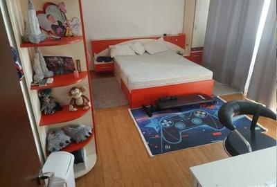 Casă cu 4 camere în Berceni - 2