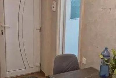 Garsonieră decomandată în Tudor