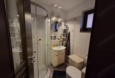 Casă cu 4 camere cu Teren 380 Mp în Dumbrăvița