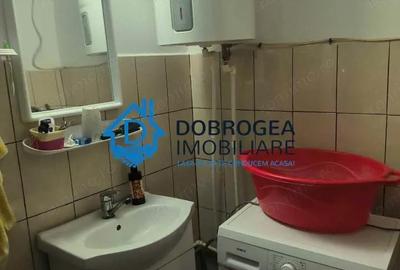 Casă cu 3 camere cu Teren 2250 Mp în Cataloi - 2