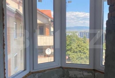 Apartament de vanzare - Semifinisat - Zona Centrala - 2