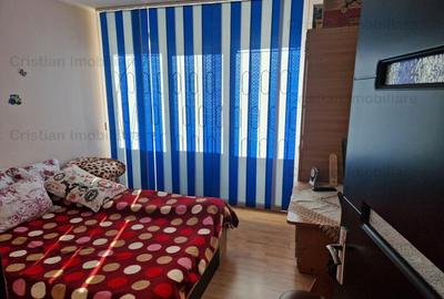 Apartament cu 2 camere semidecomandat în Școlilor - 3