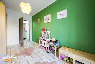 Apartament cu 3 camere decomandat, mobilat în Simeria - 12