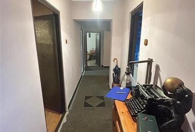 Apartament cu 3 camere decomandat în Apollo - 6