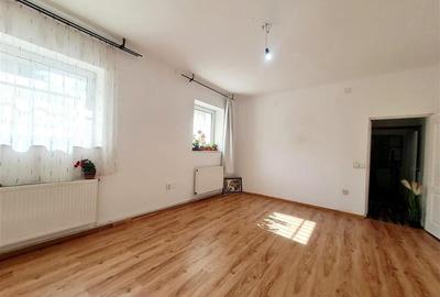 3D! Locatie decomandata,cu gradina, rezidential/activitate profesionala, Central - 18