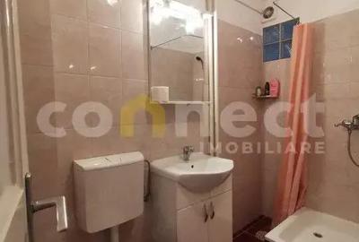 Vanzare apartament cu o camera /etaj 2 / Zona Ultracentrala - 1