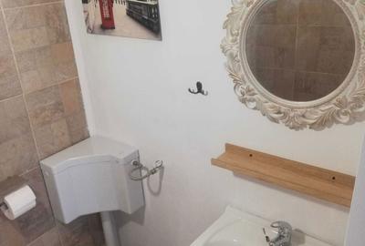 Casă cu 4 camere în Central - 1