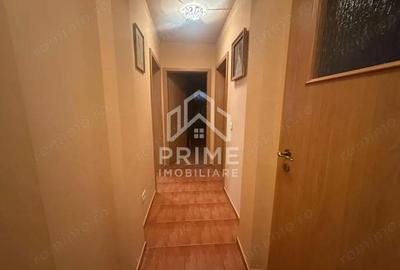 Apartament cu 3 camere decomandat în Cetate - 2
