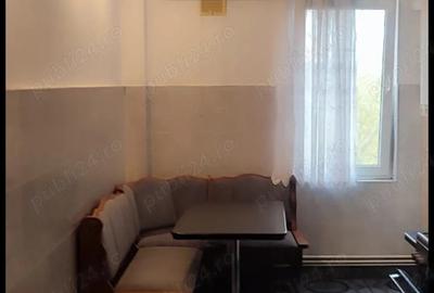 Apartament cu 3 camere decomandat în Tudor - 1