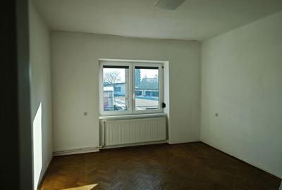 Casă cu 2 camere cu Teren 500 Mp în Central - 7