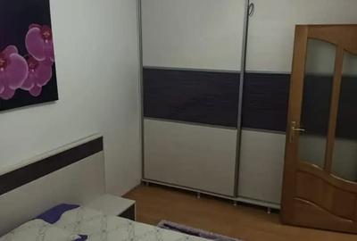 Apartament cu 3 camere semidecomandat în Central - 1