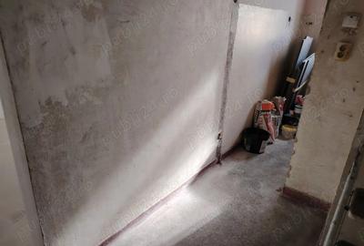 Apartament cu 2 camere semidecomandat în Petros