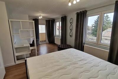 Casă cu 4 camere cu Teren 100 Mp în Semicentral - 13