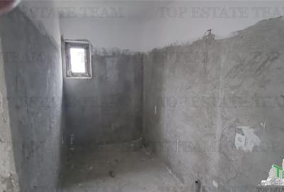 Casa de vanzare cu perete individual - Intimitate si confort garantate! - 13