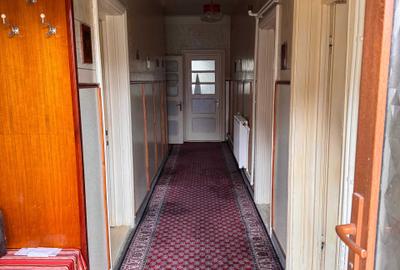Casă cu 4 camere în Central - 11
