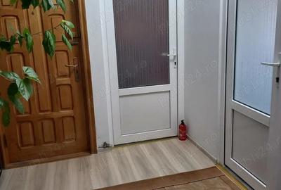 Garsoniera Bucovina (Botosani) bloc mixt - 3