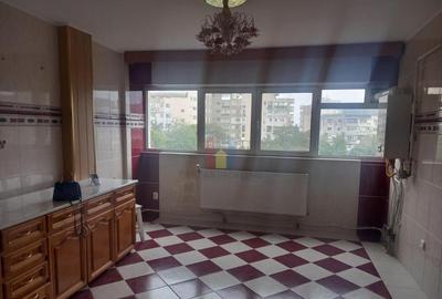 Apartament cu 3 camere decomandat în Călărași - 9