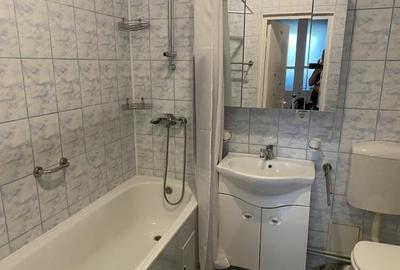 Ap 2 cam spatios 70 mp str dealului central et 2 - 3