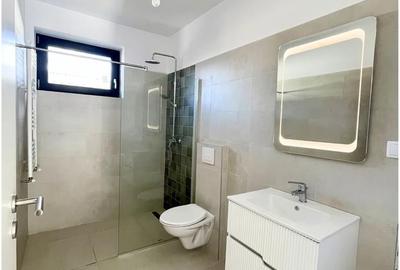 Casă cu 4 camere cu Teren 500 Mp în Central - 2