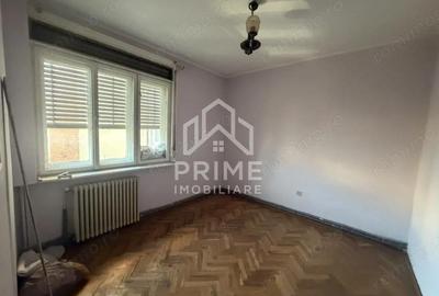 Apartament cu 4 camere decomandat în Cetate - 5