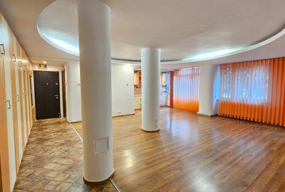 Spatiu comercial Centrul Civic -AFI ,acces stradal,1100 Euro - 6