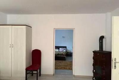 Casă cu 3 camere cu Teren 3200 Mp în Mihăileni - 3