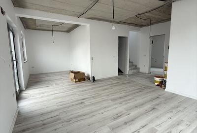 Casă individuală cu 4 camere cu Canalizare în Exterior Nord - 17
