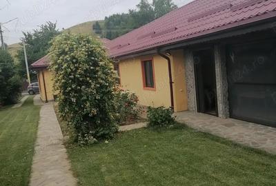 Casă cu 4 camere în Central - 19