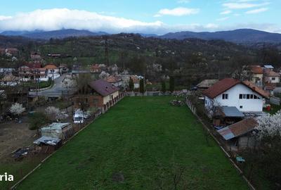 Teren de 2823 mp, în Sălătrucel - 3