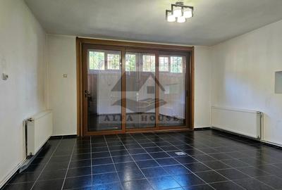 Casă individuală cu 6 camere cu Canalizare în Central - 3