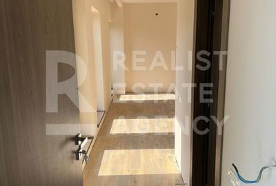 Casă cu 8 camere cu Teren 1037 Mp în Central - 11