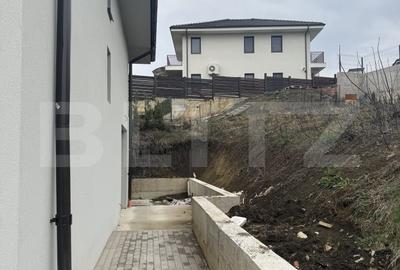 Casă individuală cu 4 camere cu Canalizare în Exterior Est - 20