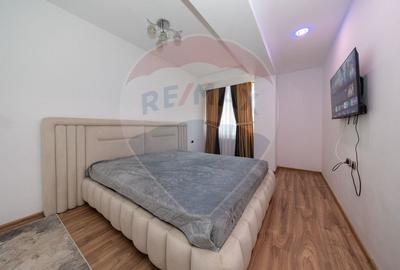 Apartament cu 3 camere decomandat, mobilat în Tractorul - 3