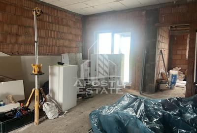 Duplex cu 4 camere cu Canalizare în Săcălaz