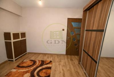 Apartament cu 4 camere semidecomandat în Calea București - 2