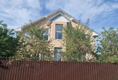 Casă în Șerbănești - 2