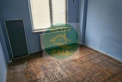Apartament cu 4 camere în Central - 8