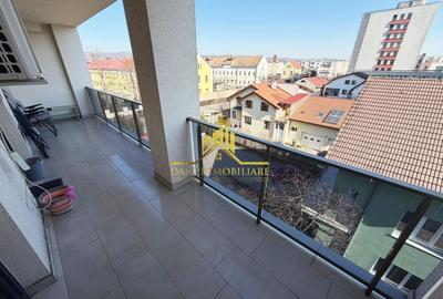 Apartament cu 3 camere semidecomandat, mobilat în Bulgaria - 9