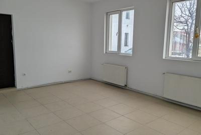 Casă individuală cu 6 camere cu Canalizare în Central - 22