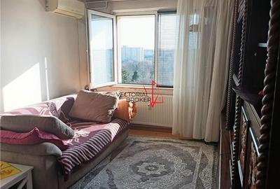 Apartament cu 3 camere decomandat în Tei - 3
