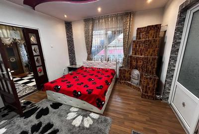 Casă cu Teren 454 Mp în Central - 4