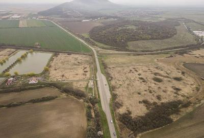 Teren de 8600 mp, în Ineu - 1