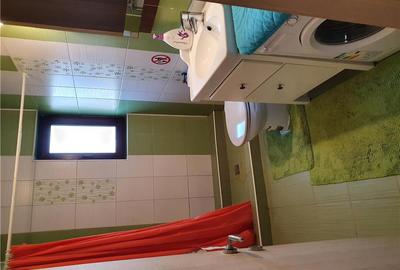 Casă cu 7 camere cu Teren 415 Mp în Găneasa - 3