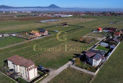 Teren Construcții de 2233 mp, în Central - 4